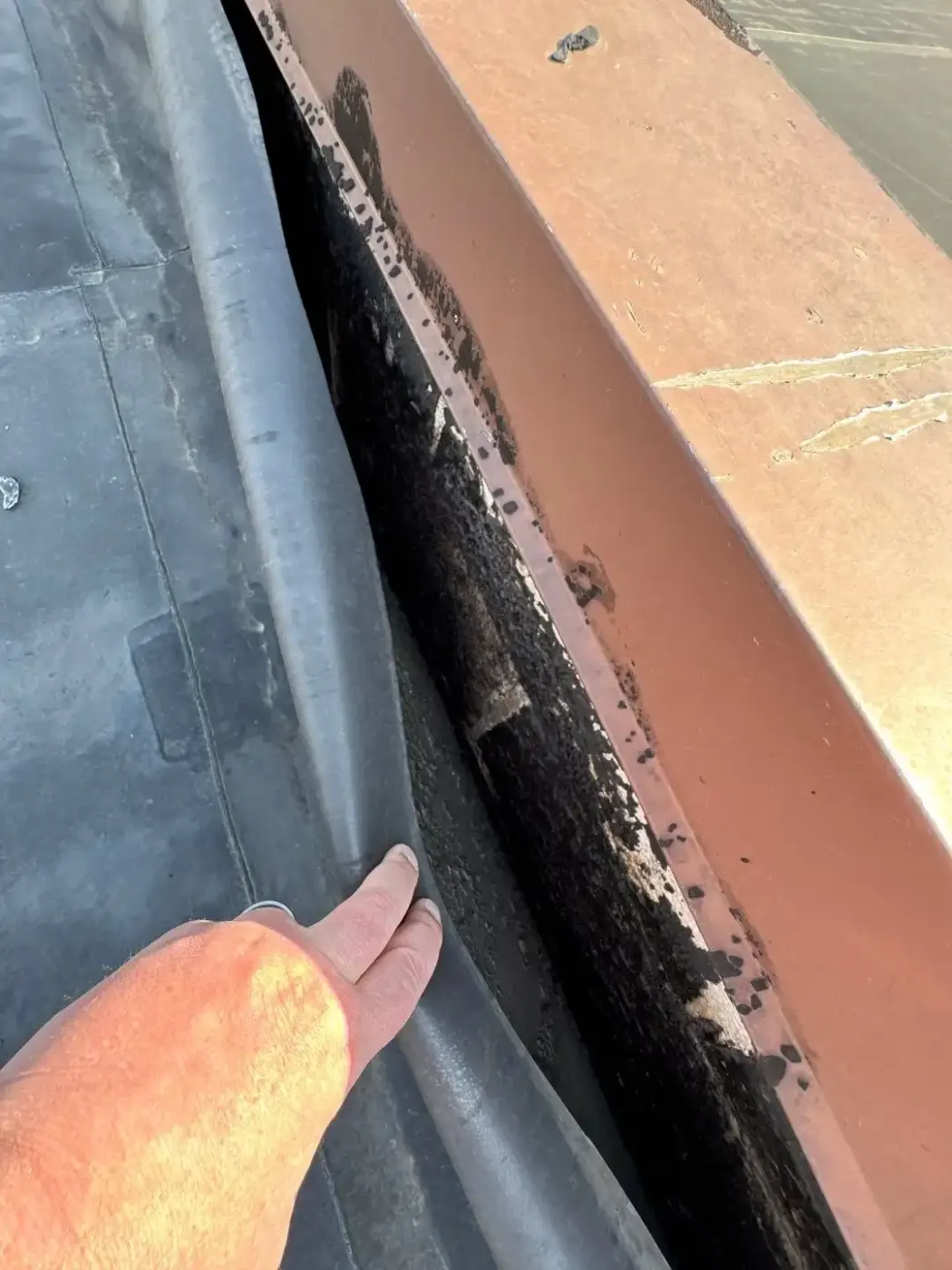 Commercial roof inspection documented in Kendallville